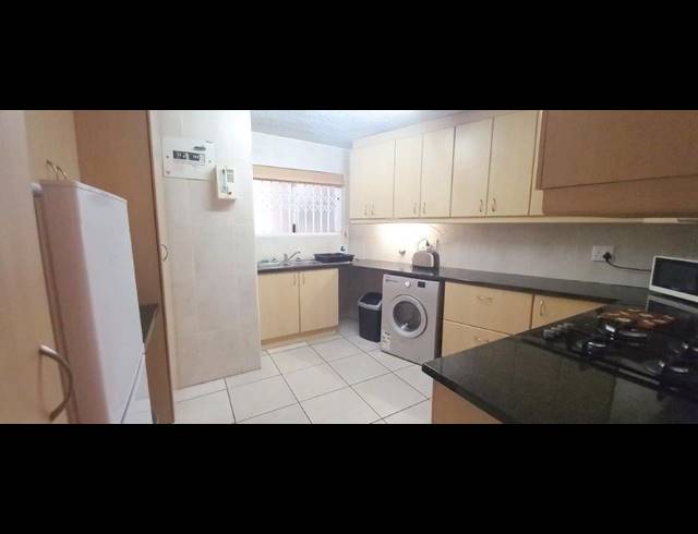 2 BEDROOM APARTMENT RENTED IN HUMEWOOD